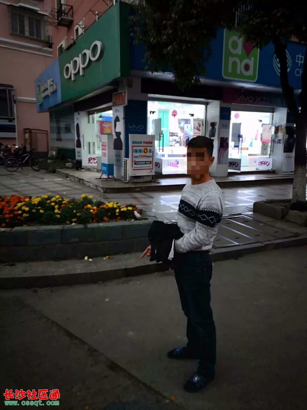 DƬ